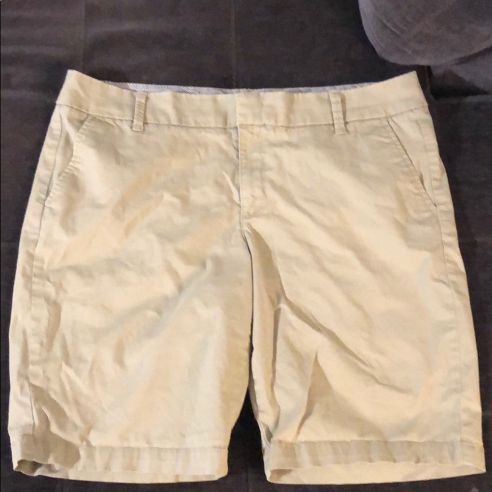 Stylus khakis Bermuda shorts in size 16